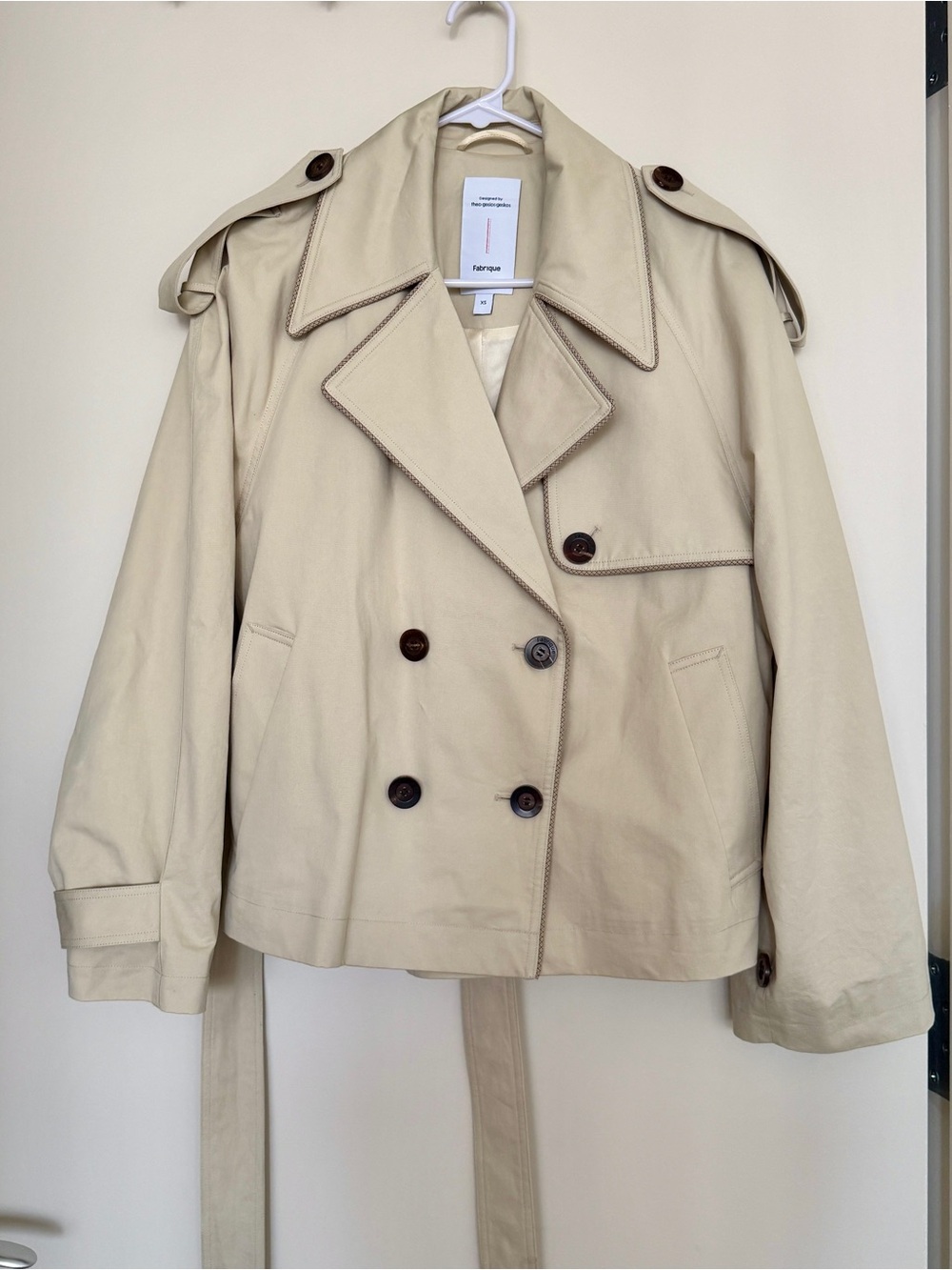Fabrique Short Trench Coat in High-Density Cotton Twill - Picture 2 of 6